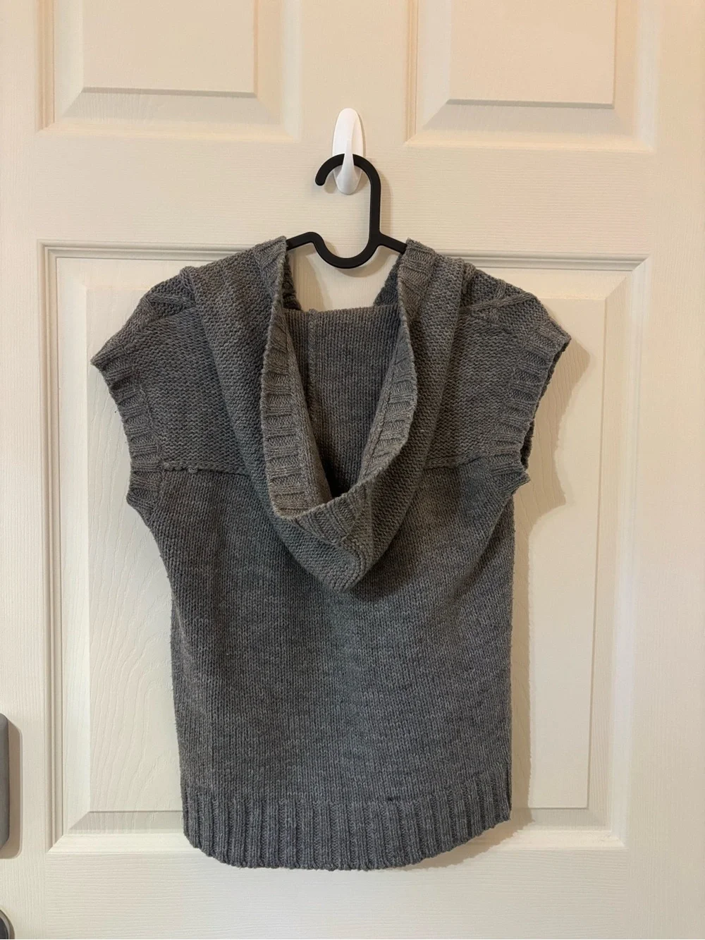 Cable Knit Short-Sleeve Hooded Sweater